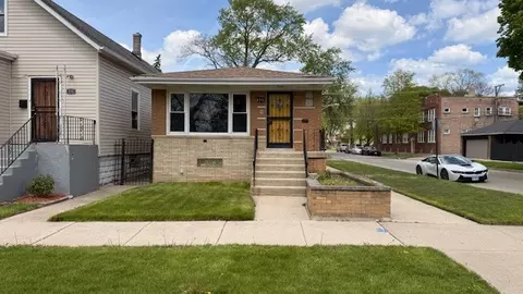 456 E 90th St, Chicago, IL 60619