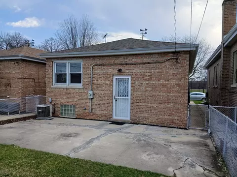 Exterior - Undisclosed, Chicago, IL 60638 photo 3 of 3