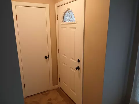 Entry Way - Undisclosed, Chicago, IL 60638 photo 1 of 2