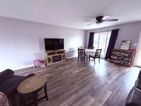 Living - 1444 E 4th St, Centralia, IL 62801 photo 2 of 2