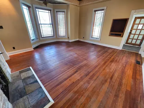 Living - 102 W 3rd St, Flora, IL 62839 photo 1 of 10