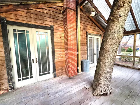 Exterior - 102 W 3rd St, Flora, IL 62839 photo 2 of 23