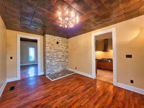 Living - 102 W 3rd St, Flora, IL 62839 photo 10 of 10