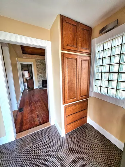 Kitchen - 102 W 3rd St, Flora, IL 62839 photo 1 of 26