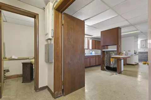 Entry Way - 509 7th St, Mazon, IL 60444 photo 2 of 2