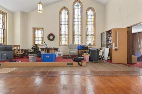 Living - 509 7th St, Mazon, IL 60444 photo 3 of 3