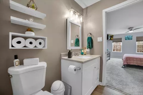 Bath - 5303 Riviera Blvd, Plainfield, IL 60586 photo 5 of 5
