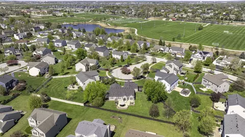 View/Area - 24405 Glenbrook Ct, Plainfield, IL 60585 photo 6 of 9