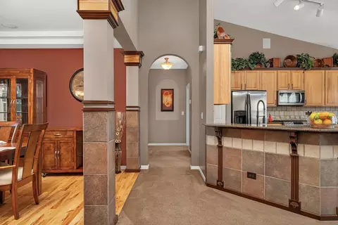 Entry Way - 24405 Glenbrook Ct, Plainfield, IL 60585 photo 2 of 4