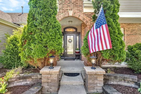 Exterior - 24405 Glenbrook Ct, Plainfield, IL 60585 photo 1 of 9