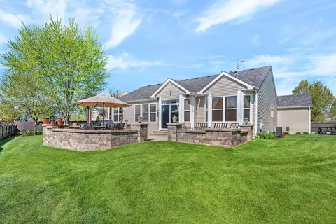 Exterior - 24405 Glenbrook Ct, Plainfield, IL 60585 photo 5 of 9