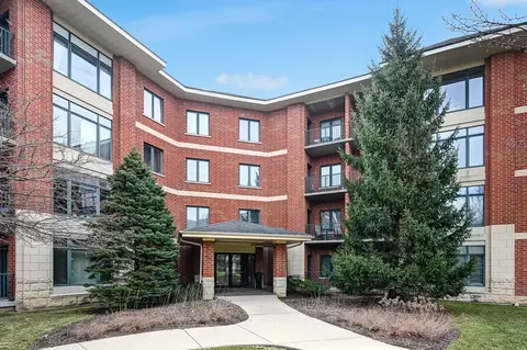 855 E 22nd St #318, Lombard, IL 60148