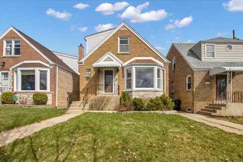 7246 W Fitch Ave, Chicago, IL 60631