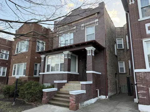 7120 S Eberhart Ave, Chicago, IL 60619