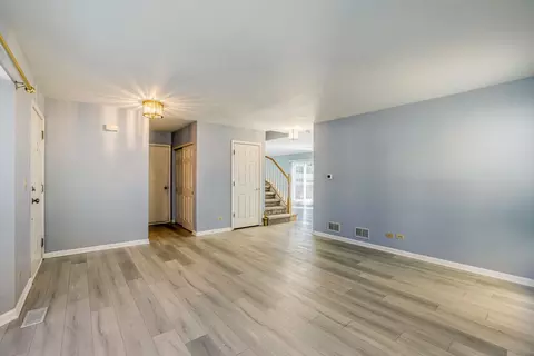 Living - 6021 Golfview Dr, Gurnee, IL 60031 photo 8 of 8