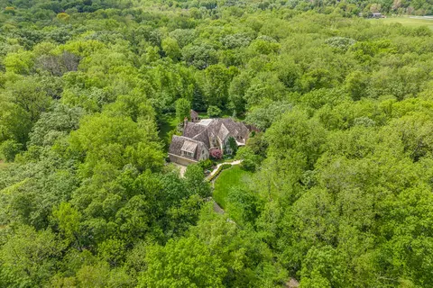View/Area - 33 W551 Hub Rd, Wayne, IL 60184 photo 1 of 4