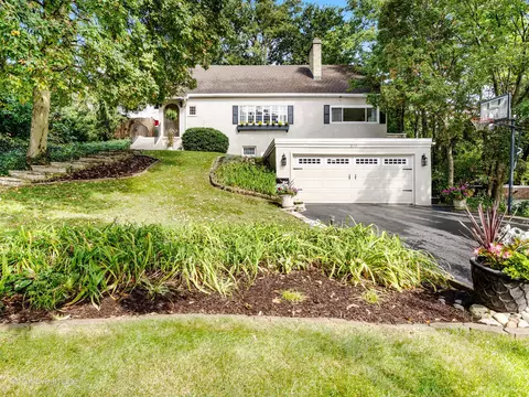 317 E Walnut St, Hinsdale, IL 60521