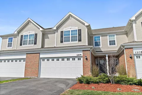 1204 Draper Rd, Mchenry, IL 60050