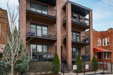 3340 N Lawndale Ave #1S, Chicago, IL 60618