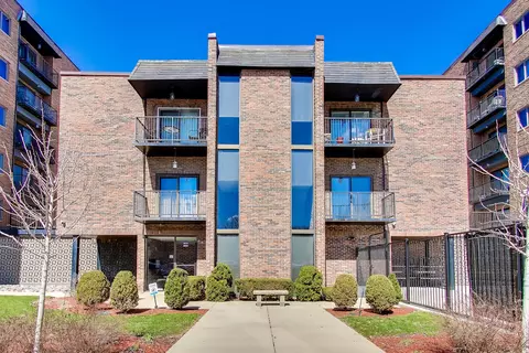 7908 W North Ave #201C, Elmwood Park, IL 60707