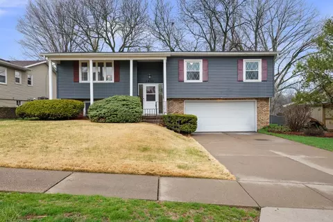 2632 38th Pl, Davenport, IA 52806