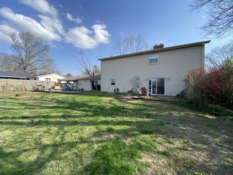 Exterior - 1230 E Calumet St, Centralia, IL 62801 photo 4 of 5