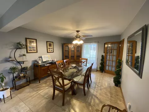 Dining - 1230 E Calumet St, Centralia, IL 62801 photo 1 of 1
