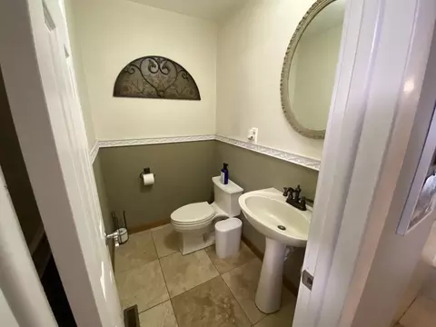 Bath - 1230 E Calumet St, Centralia, IL 62801 photo 4 of 4