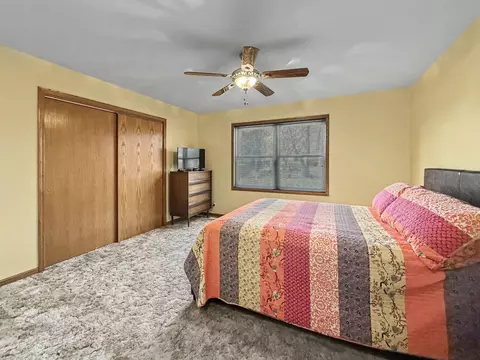 Bedroom - 167 N Eagle Island Rd, Kankakee, IL 60901 photo 1 of 3