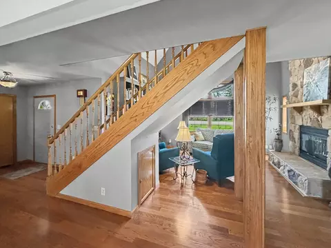 Entry Way - 167 N Eagle Island Rd, Kankakee, IL 60901 photo 3 of 5