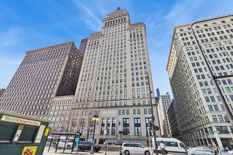 310 S Michigan Ave #1609, Chicago, IL 60604