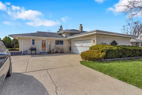4530 Butterfield Rd, Hillside, IL 60162