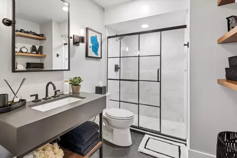 Bath - 175 E Delaware Pl #7304, Chicago, IL 60611 photo 2 of 3