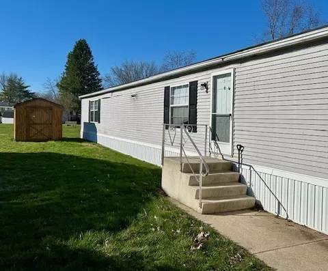 2040 Constitution Ave, Urbana, IL 61802