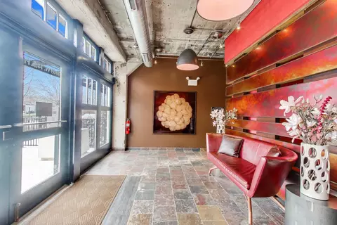 Entry Way - 1069 W 14th Pl #228, Chicago, IL 60608 photo 1 of 2