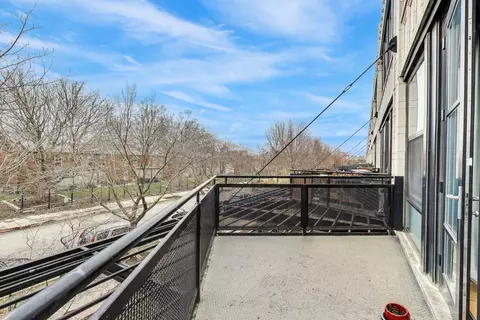 Exterior - 1069 W 14th Pl #228, Chicago, IL 60608 photo 3 of 4