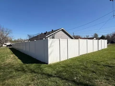 Exterior - 911 E Stotlar St, Herrin, IL 62948 photo 5 of 8