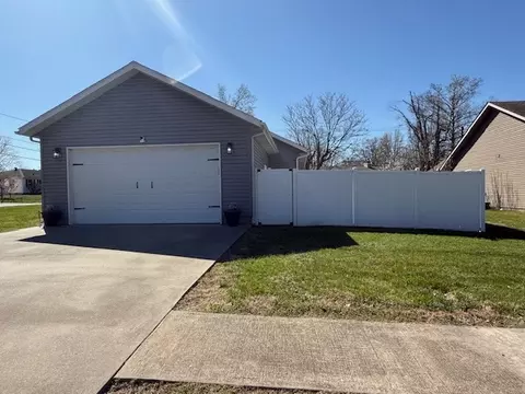 Other - 911 E Stotlar St, Herrin, IL 62948 photo 8 of 8