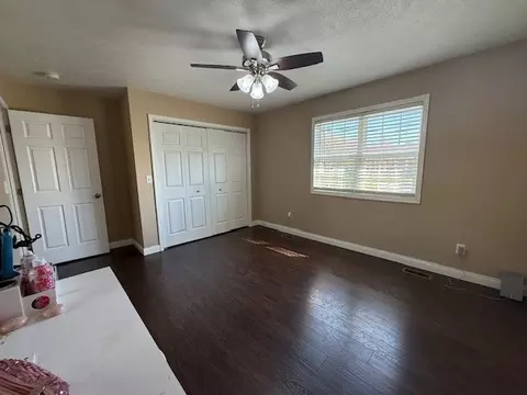 Bedroom - 911 E Stotlar St, Herrin, IL 62948 photo 4 of 4
