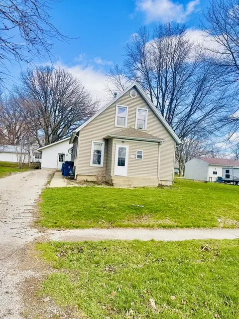 Other - 411 E Hamilton St, Odell, IL 60460 photo 1 of 6