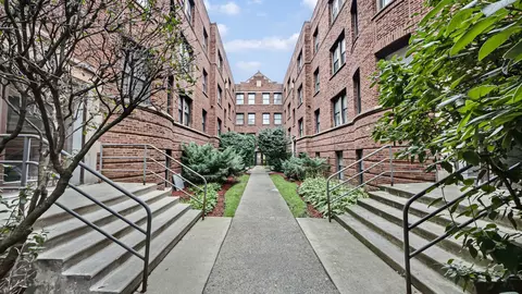 4523 S 5 S Drexel Blvd #1E, Chicago, IL 60653