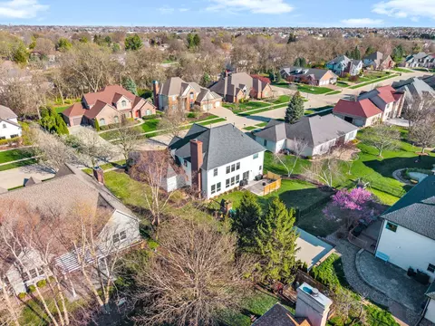 View/Area - 2106 Foxtail Rd, Bloomington, IL 61704 photo 3 of 11