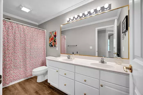 Bath - 2106 Foxtail Rd, Bloomington, IL 61704 photo 5 of 5