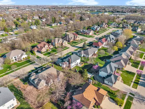 View/Area - 2106 Foxtail Rd, Bloomington, IL 61704 photo 9 of 11
