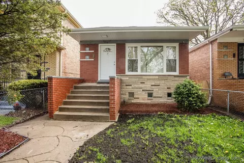 9015 S Carpenter St, Chicago, IL 60620