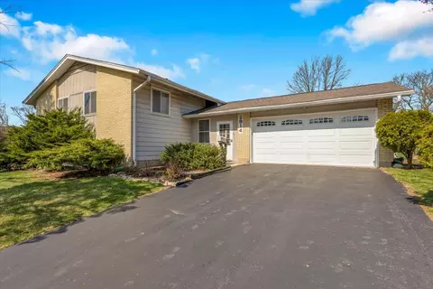 2914 Sheridan Dr, Woodridge, IL 60517