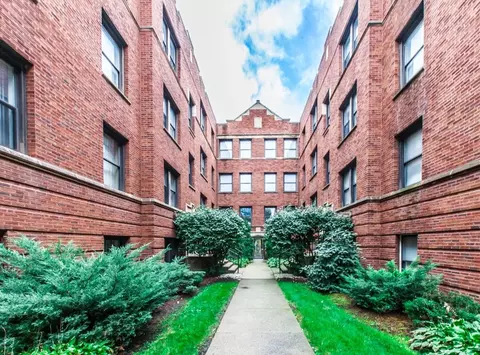 4525 S Drexel Blvd #3W, Chicago, IL 60653