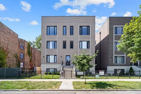 4816 S St Lawrence Ave #302, Chicago, IL 60615