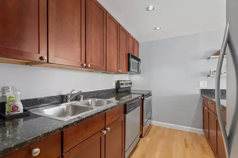 Kitchen - 30 E Huron St #2204, Chicago, IL 60611 photo 2 of 3