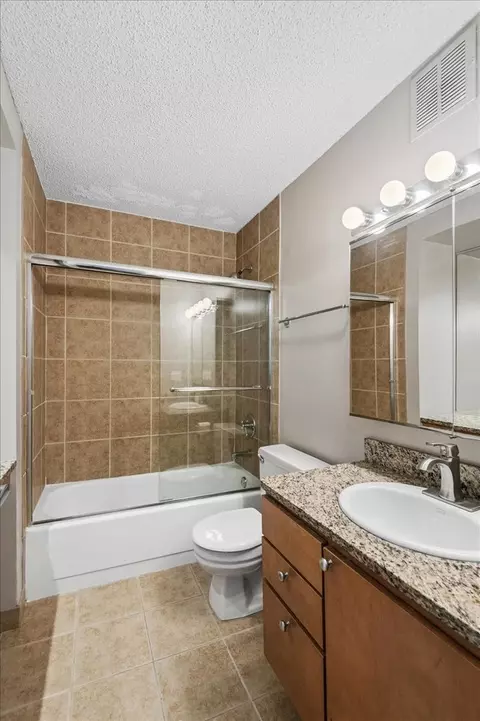 Bath - 30 E Huron St #2204, Chicago, IL 60611 photo 2 of 2